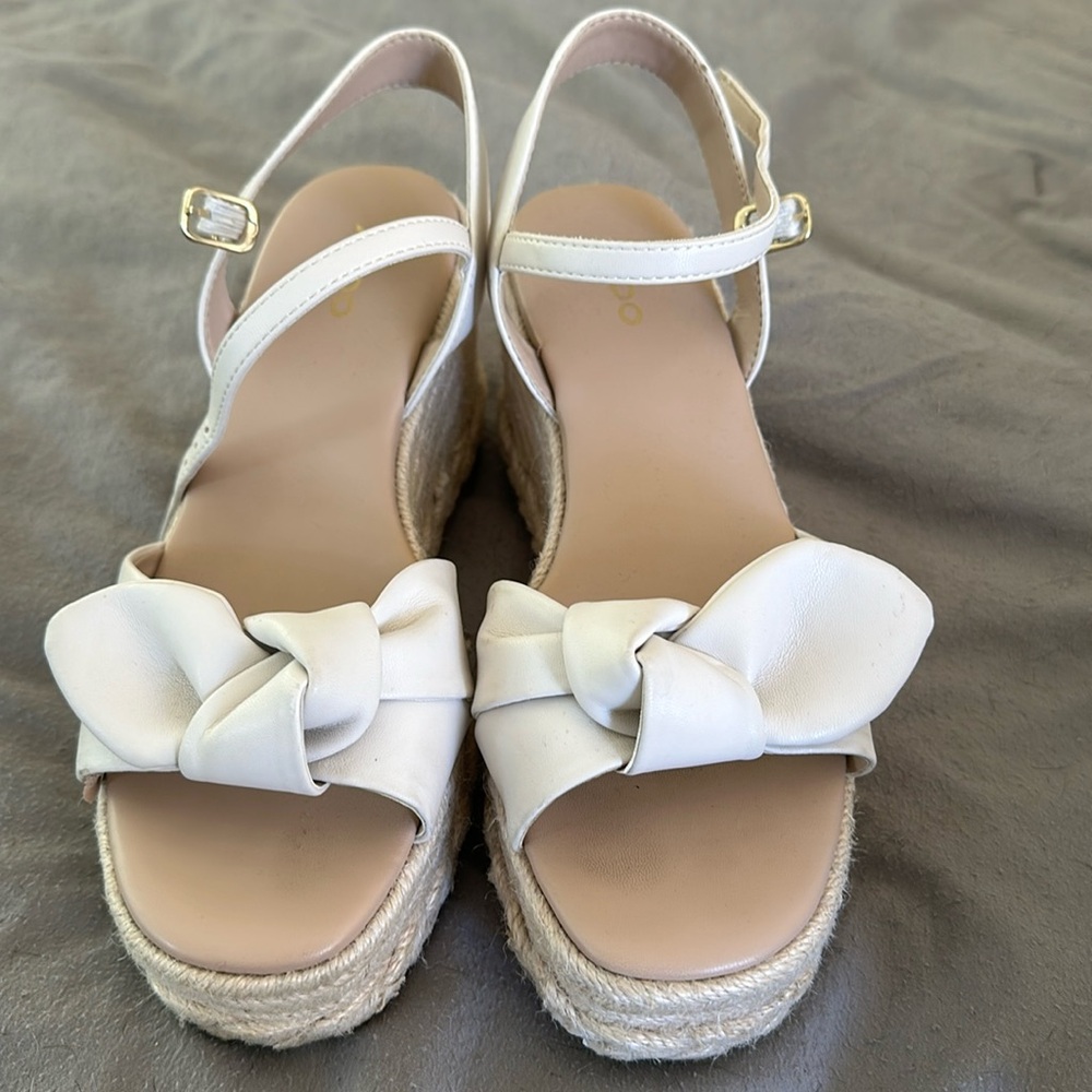 ALDO MACRAMA size 7 Wedge Heels